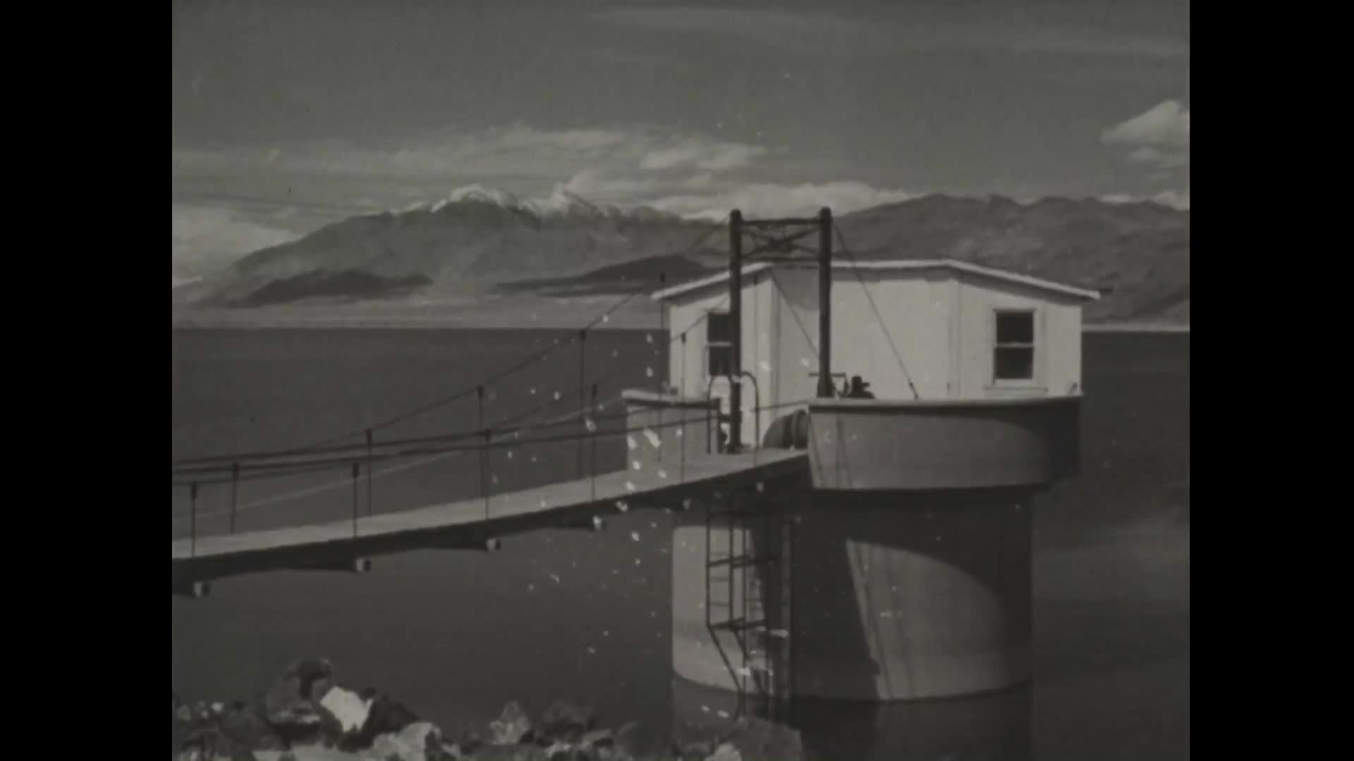 Thumbnail image for Under Western stars (Film)