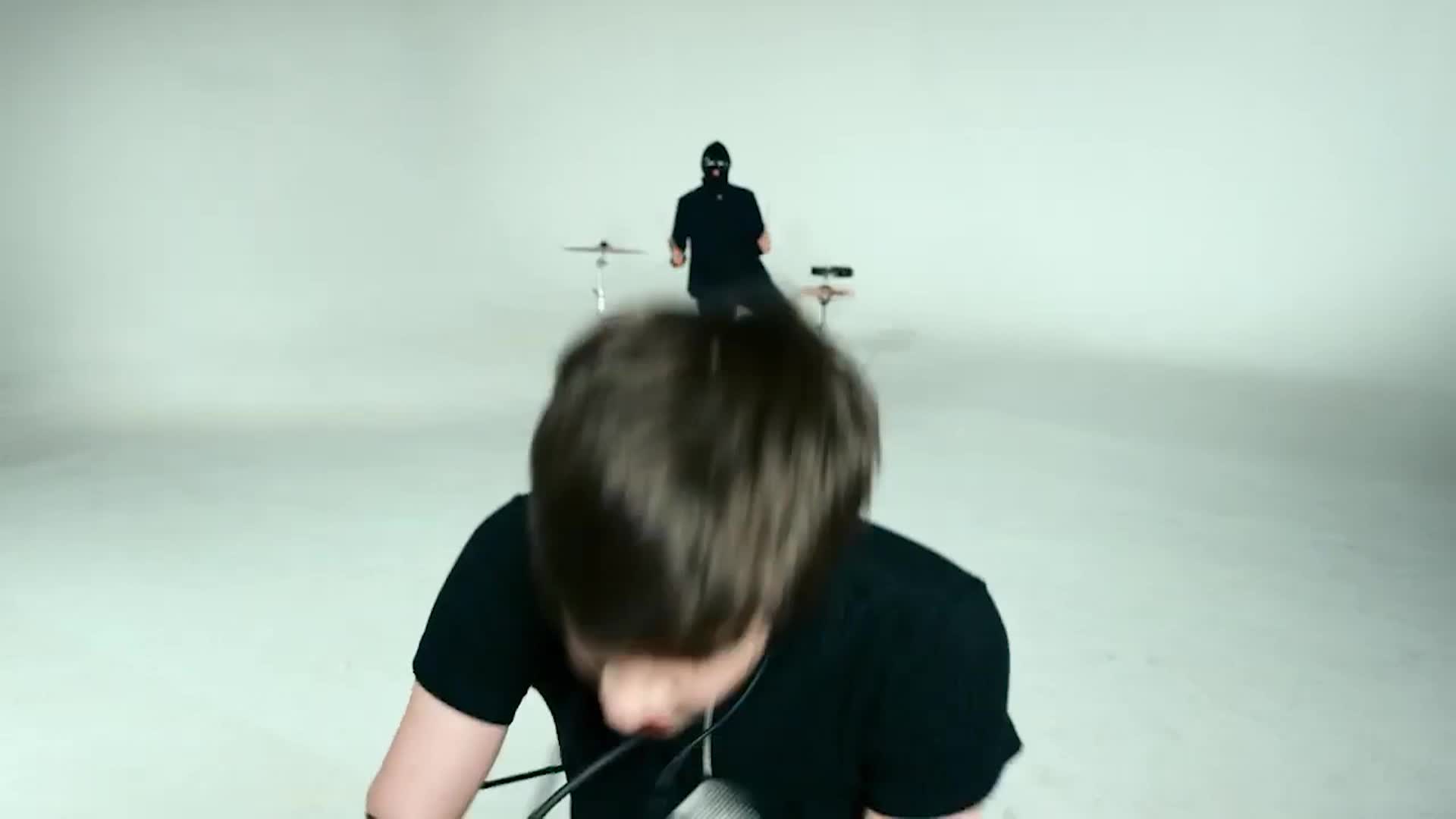 Thumbnail image for Rock n Roll Video Show S01/E02: Mind Playing Tricks